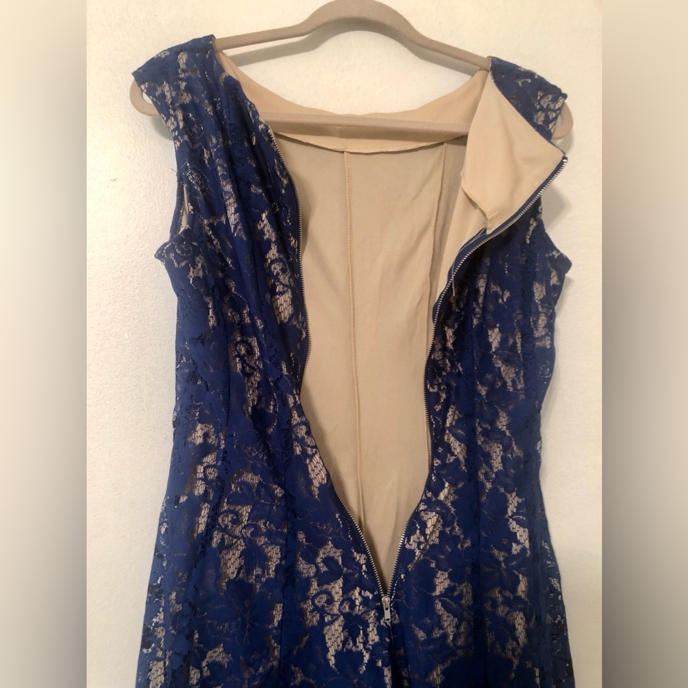 Danny and Nicole Blue Lace Overlay Dress Size 10 - Picture 3 of 5
